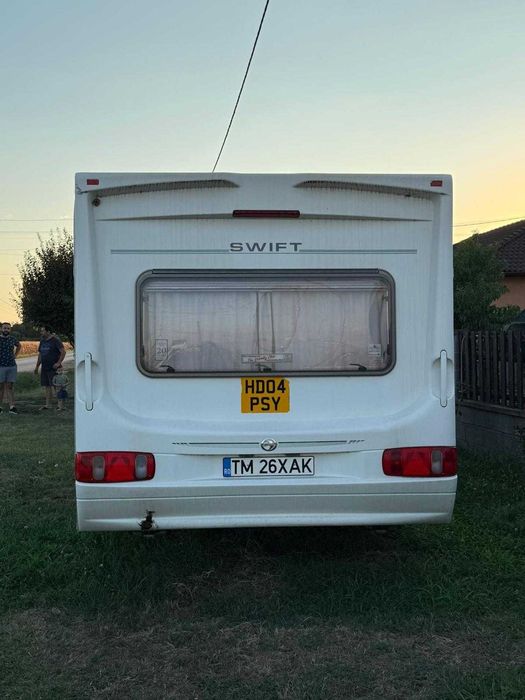 Vând rulota Swift challenger 2002 in stare foarte buna