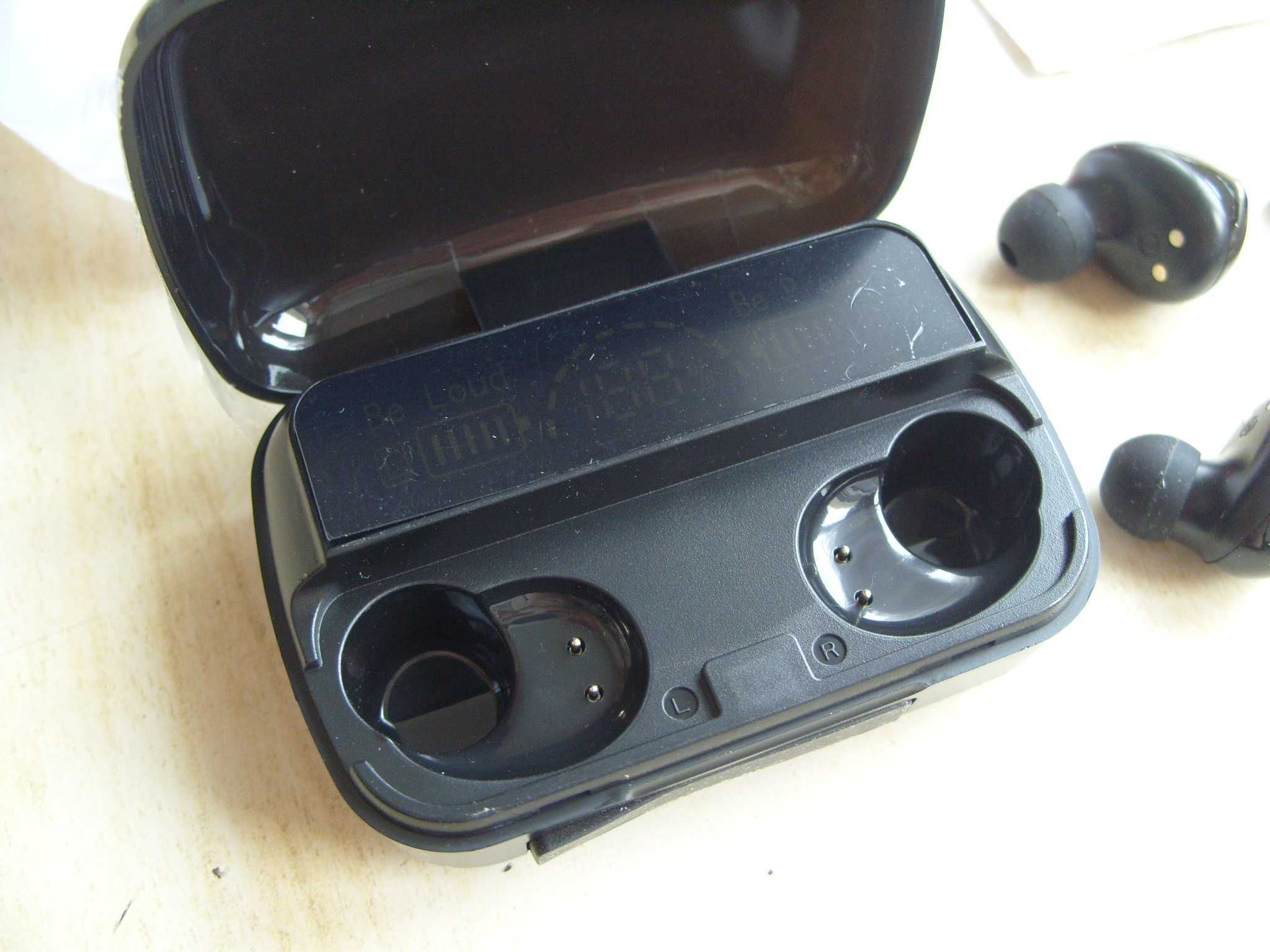 Безжични слушалки M10, TWS, Bluetooth 5.1, 2000mAh батерия