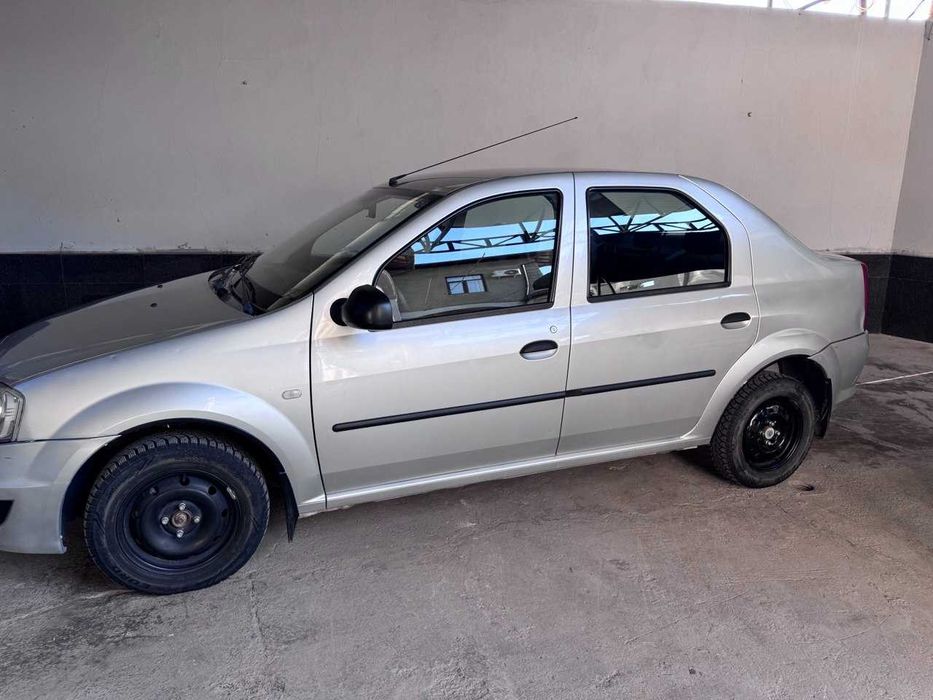 Renault Logan 1.6 mpi lacetti