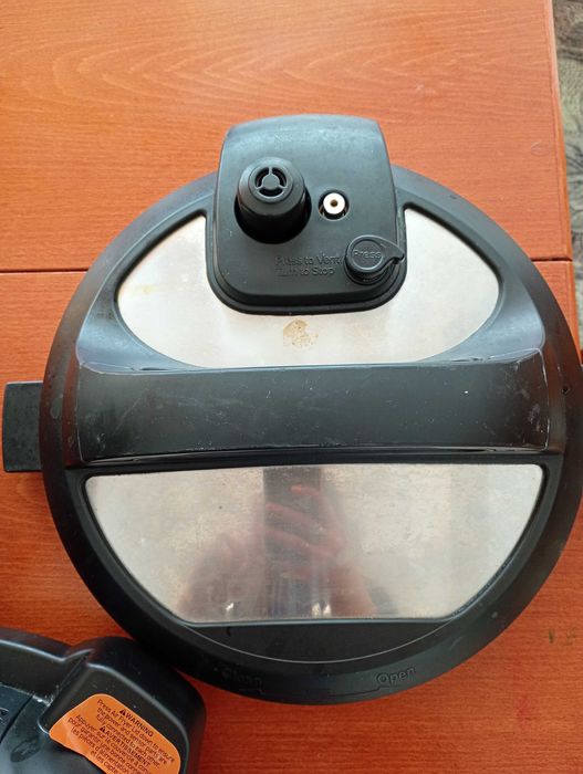 Instant pot duo plus мултикукър под налягане и Еър фрайър