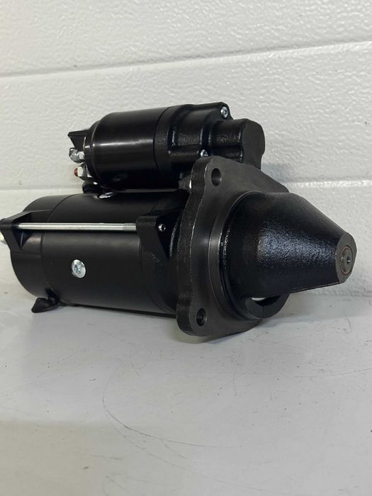 Electromotor NOU Bobcat , Caterpillar , varianta Iskra , cu reductor