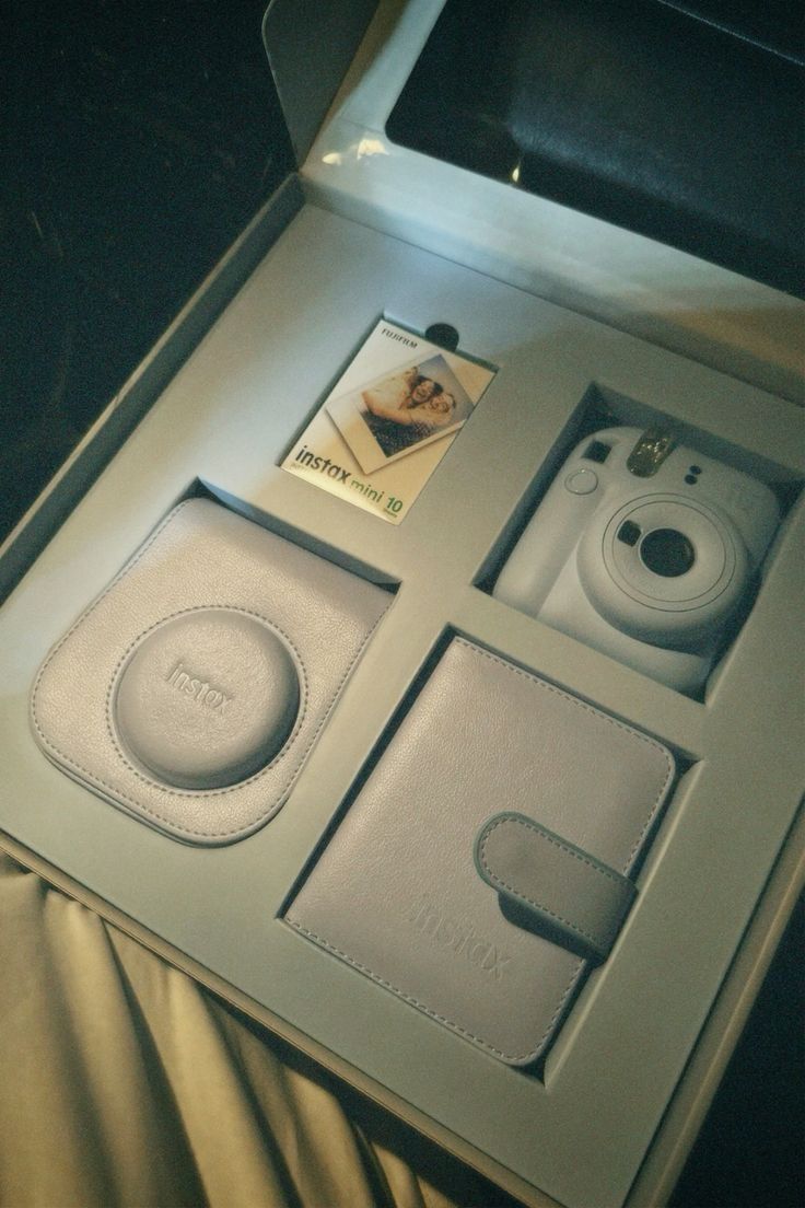 instax mini 11. 2 цвета