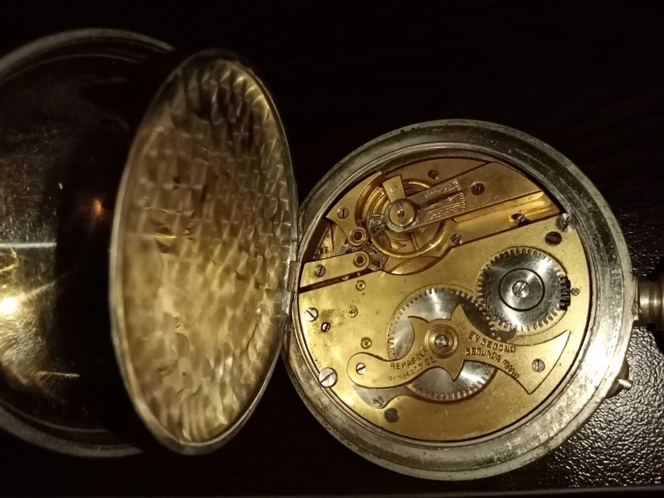 Старинен Часовник