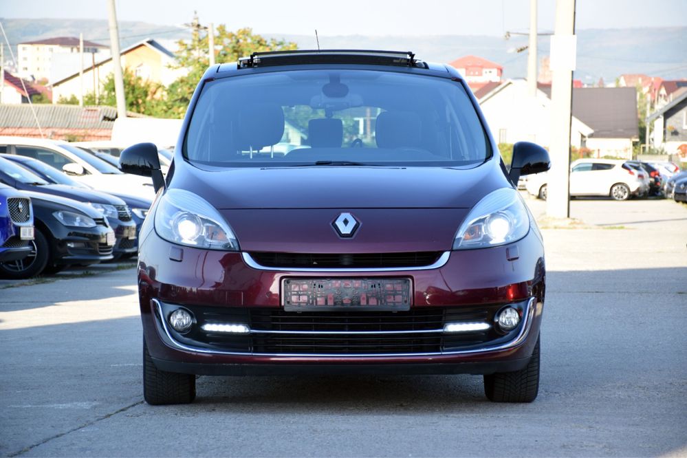 Renault Grand Scenic/bose/xenon/panorama/lane assist