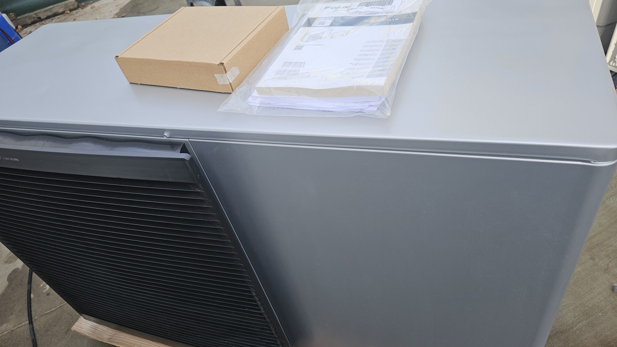 Нова термопомпа Daikin Altherma  16kw EDLA16 трифазна