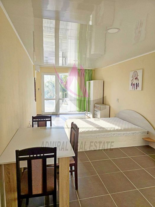 Дава се под наем Едностаен апартамент в Варна, Бриз - 34 кв.м за 260 € - Снимка #1