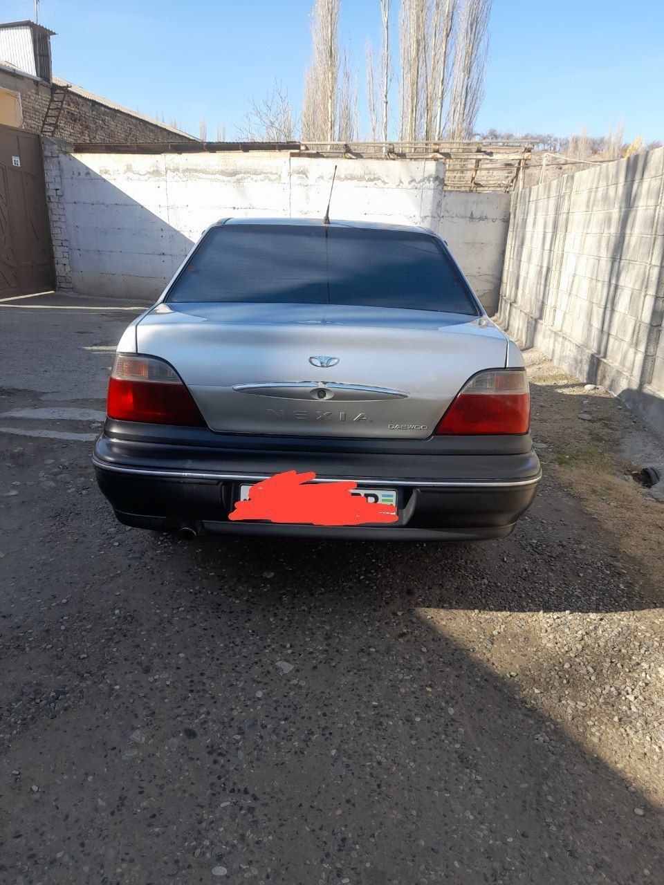 Енгил автомобиль НЕКСИЯ 1 сотилади.