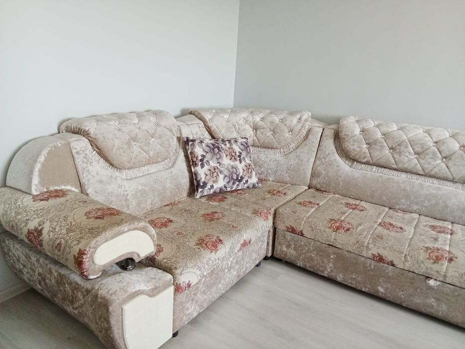 Мягкий диван угловой