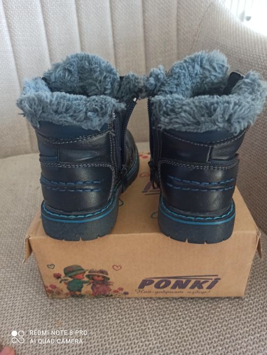Зимни бебешки ботуши размер 22