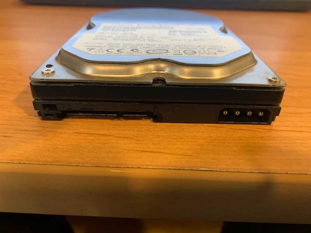 Твърд диск HDD 80GB Hitachi Deskstar HDS721680PLA380 SATA 8MB