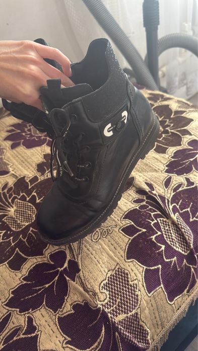 Обувь женская…..