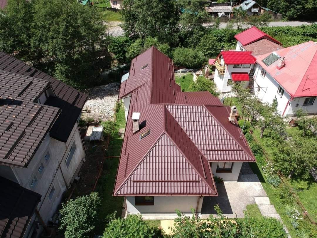 Executam acoperisuri cabane din lemn terase montaj tigla metalica