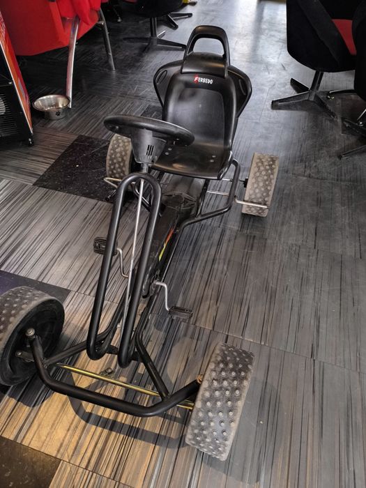 Детска количка с педали и верига