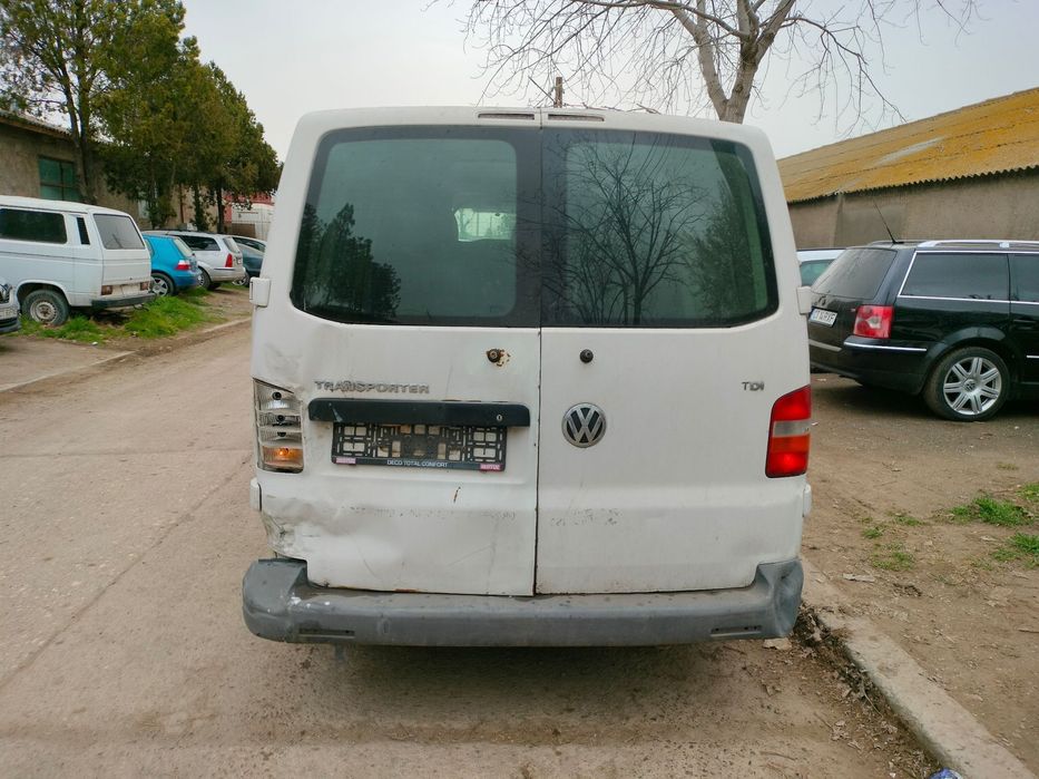 Dezmembrari  VW TRANSPORTER Mk 5 / T5 / caravelle  2003  > 0000 1.9 T