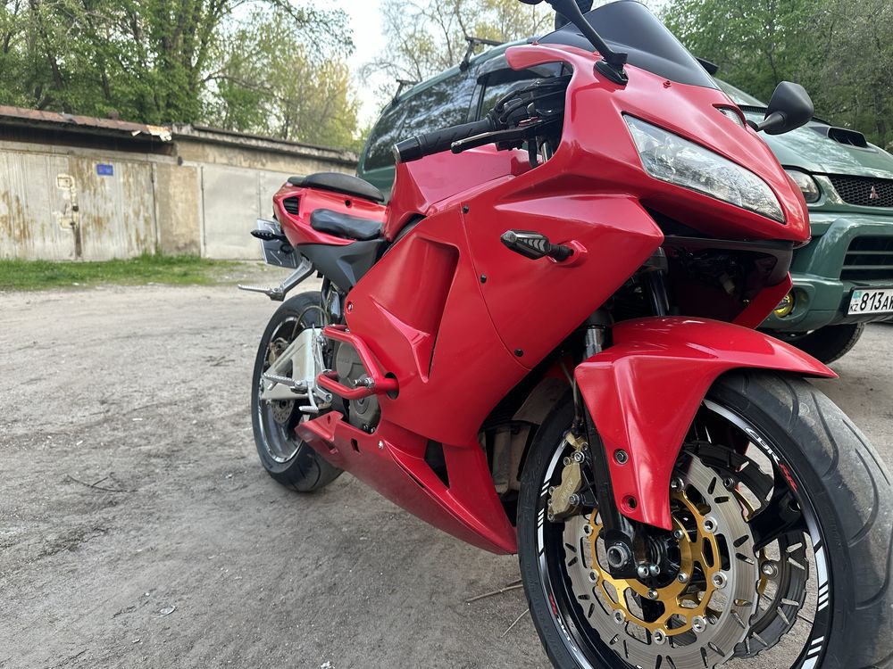 Honda cbr 600rr