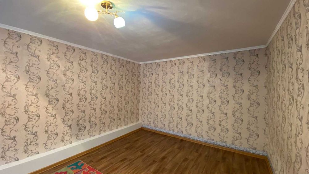 Продам 2-комн квартиру в здании бывшего сада, р-н 3 горбольницы