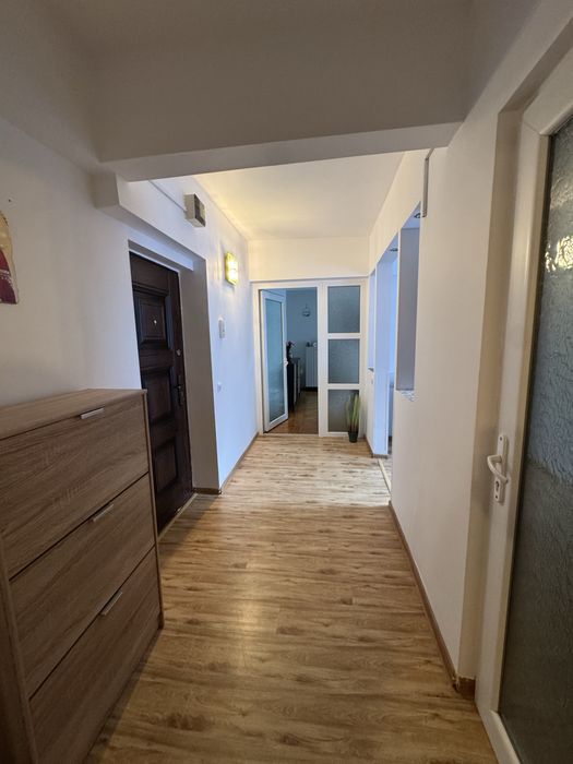Apartament 2 Camere / Zona Centrala / Etaj 1 / Decomandat