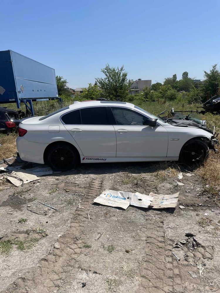 Бмв Ф10 3.0д 258кс на части