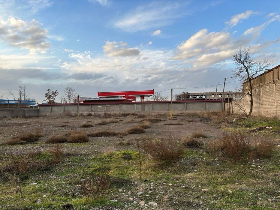 Земля продаётся 37-соток Яшнабад рн массив Панельный имеется Ж/Д Ветка