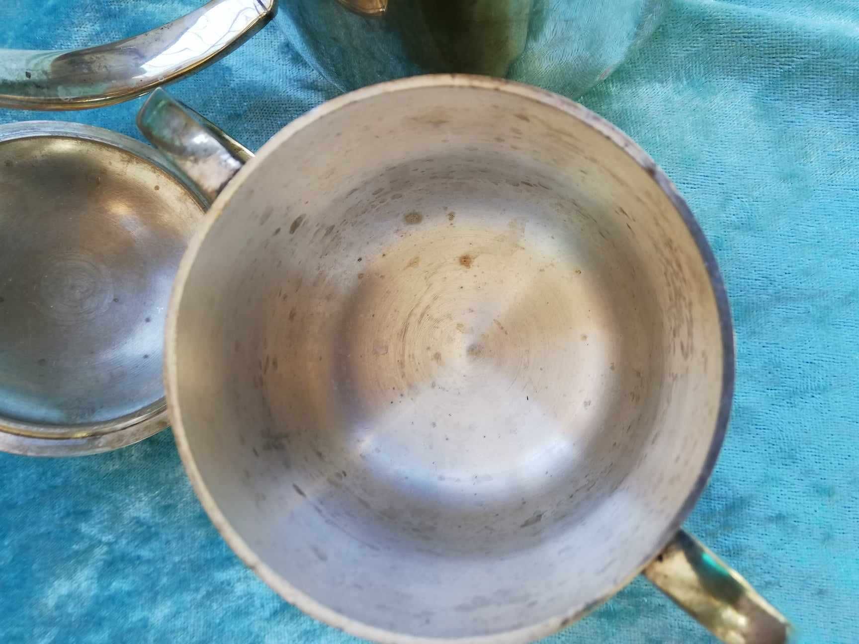 Посребрен чайник - кана и чаша за чай. Британска Индия