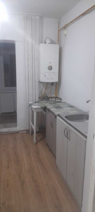 Inchiriez apartament cu două camere