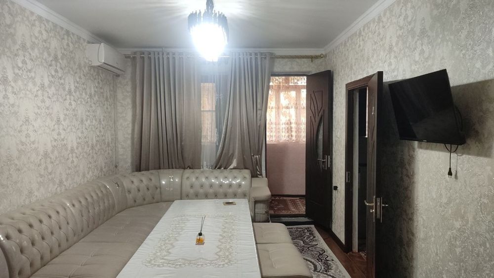 Чилонзор 20 да 2 хона 3 хона килинган уй арендага берилади