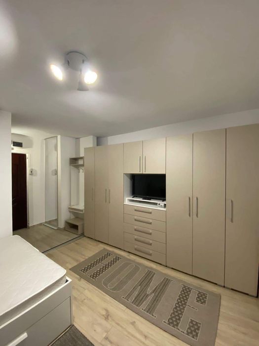 Garsoniera vis-a-vis de spital