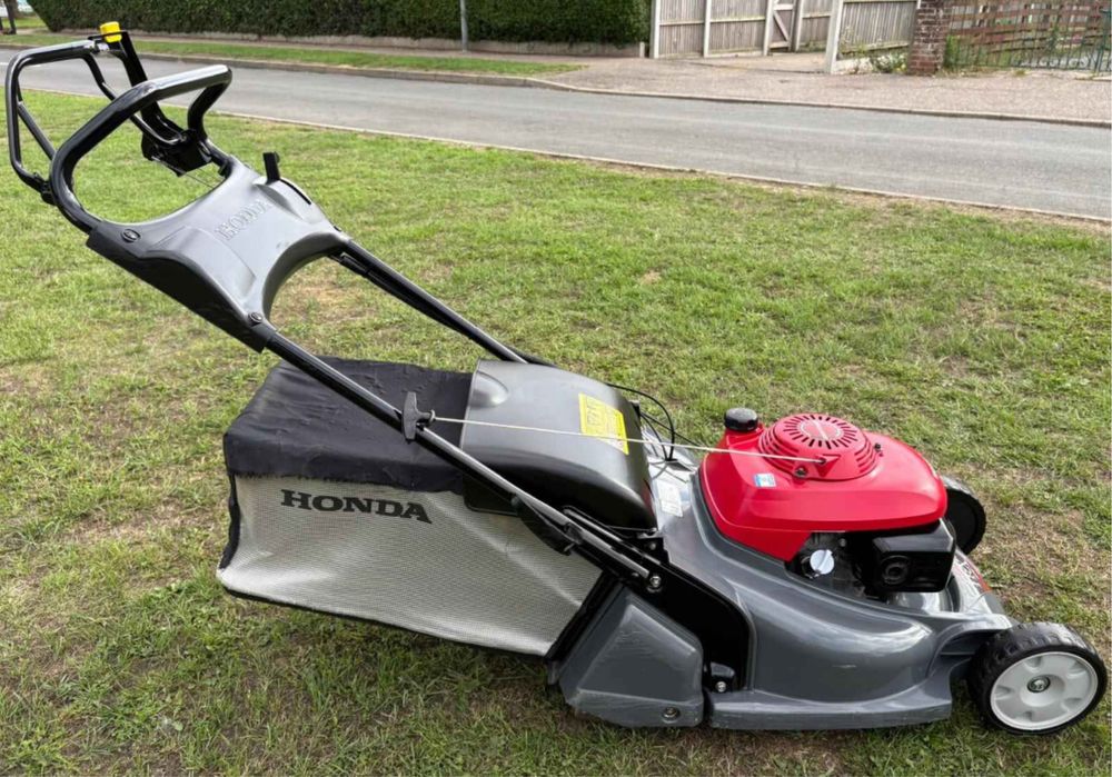Косачка Honda HRX476