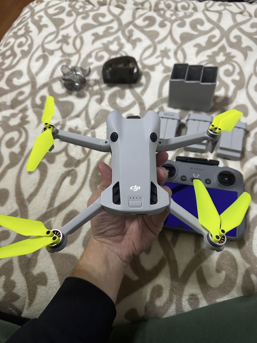 Dji mini 4 pro fly combo