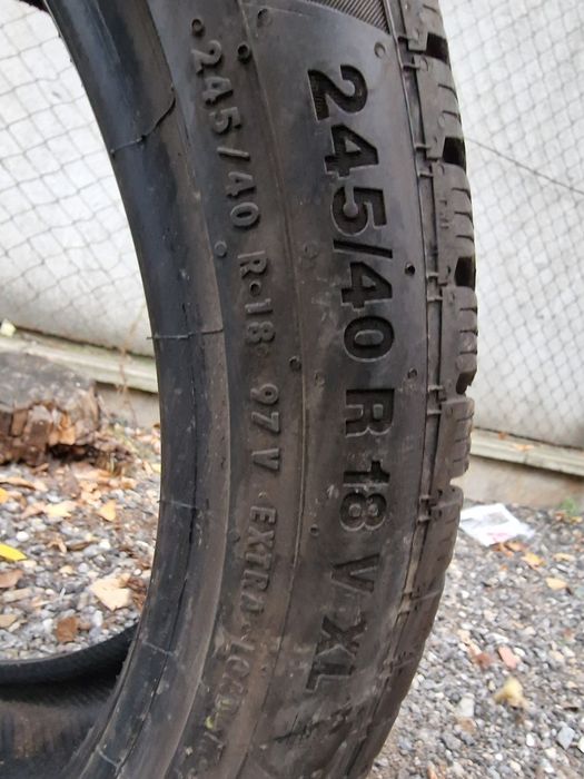 Anvelopă 245/40R18 marca Continental, M+S, DOT 2021,8 mm