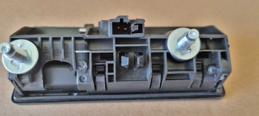 Buton deschidere portbagaj Audi, VW, Seat modele dupa 2008