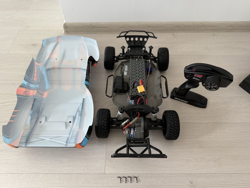 Automodel TRAXXAS Slash