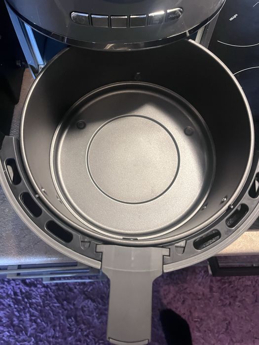 Tefal Airfryer 4.2l / 6 Person