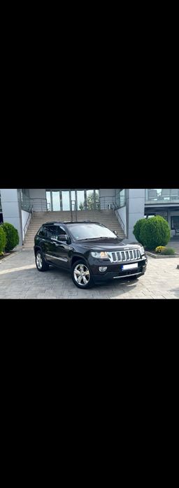 Vând Jeep  Grand cherokee  overland