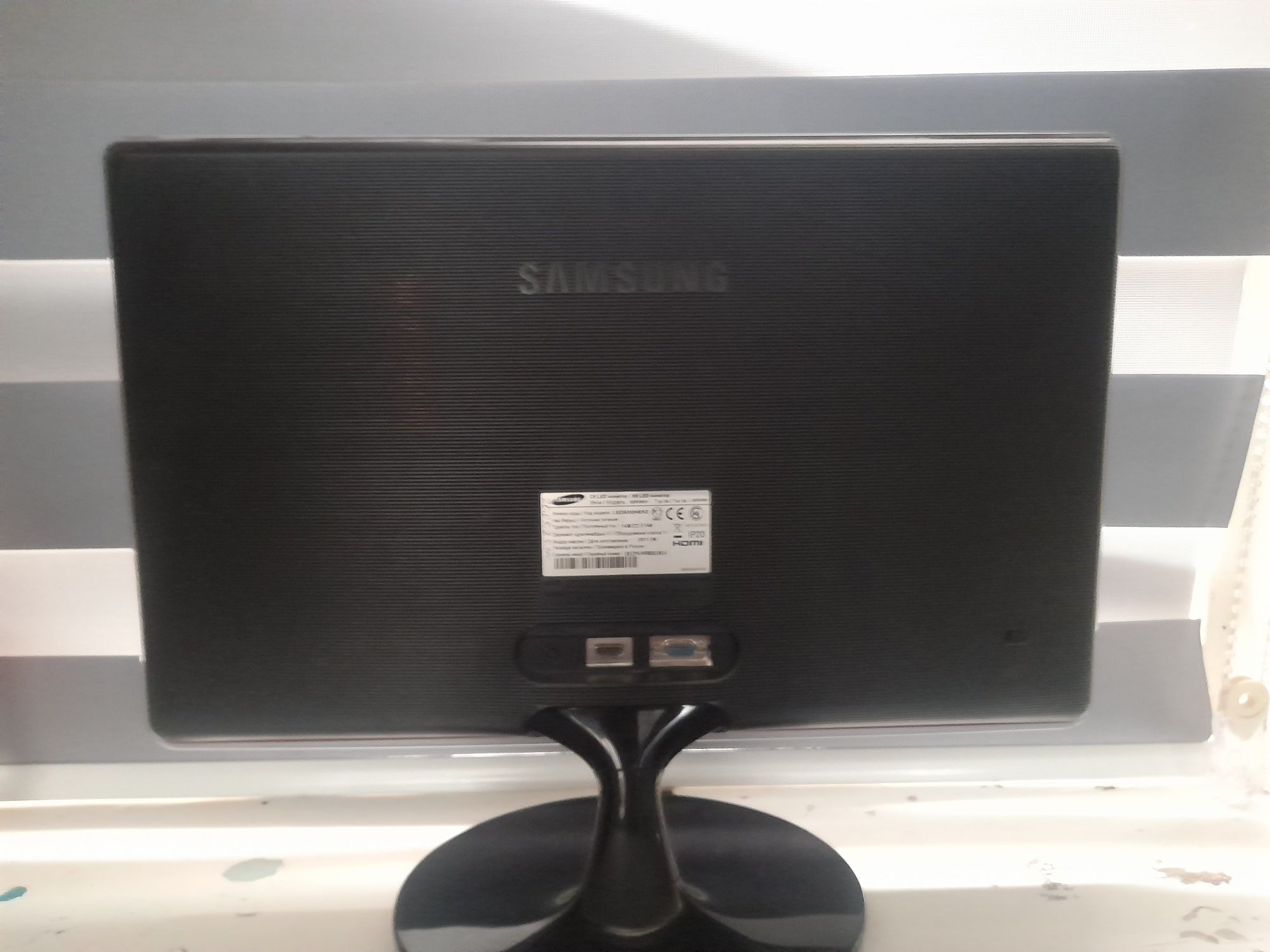 Монитор Samsung LED. Размер: 24