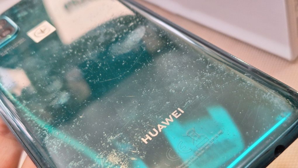 Продавам Huawei P40 lite dual sim
