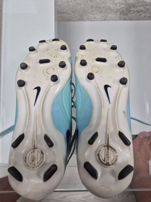 Ghete de fotbal nike