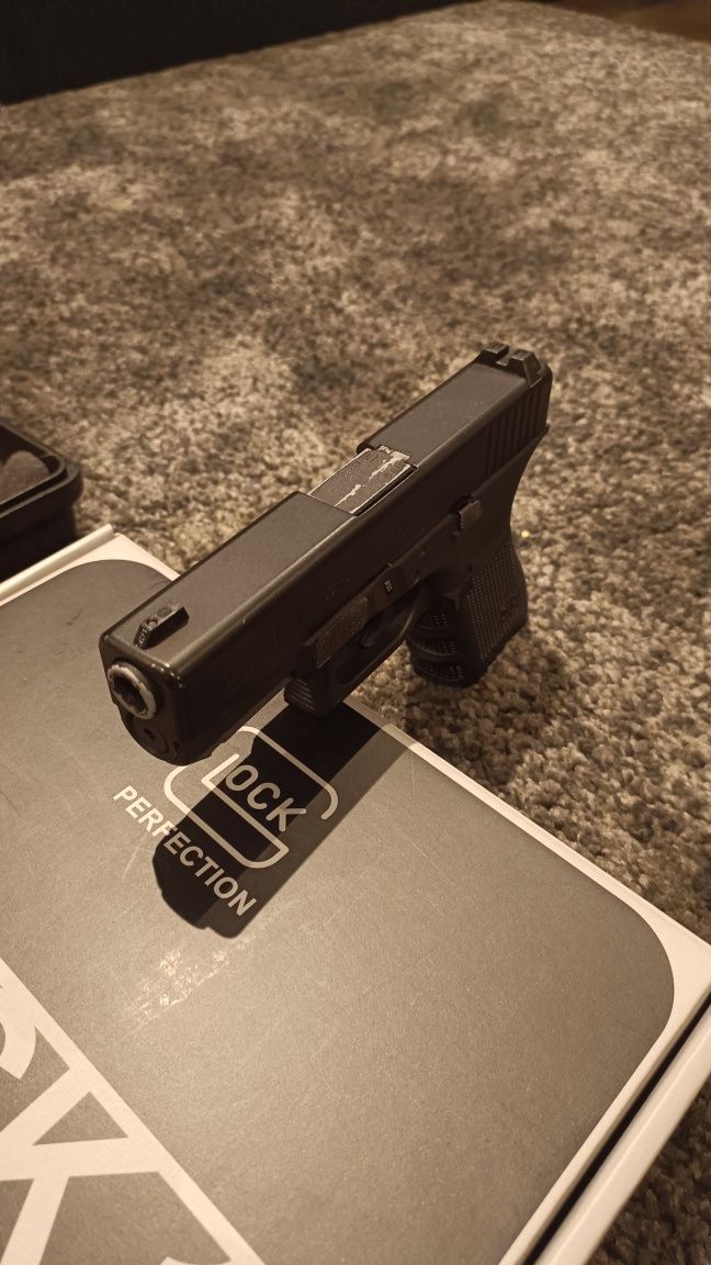 Glock 19 gen 4 Airsoft!