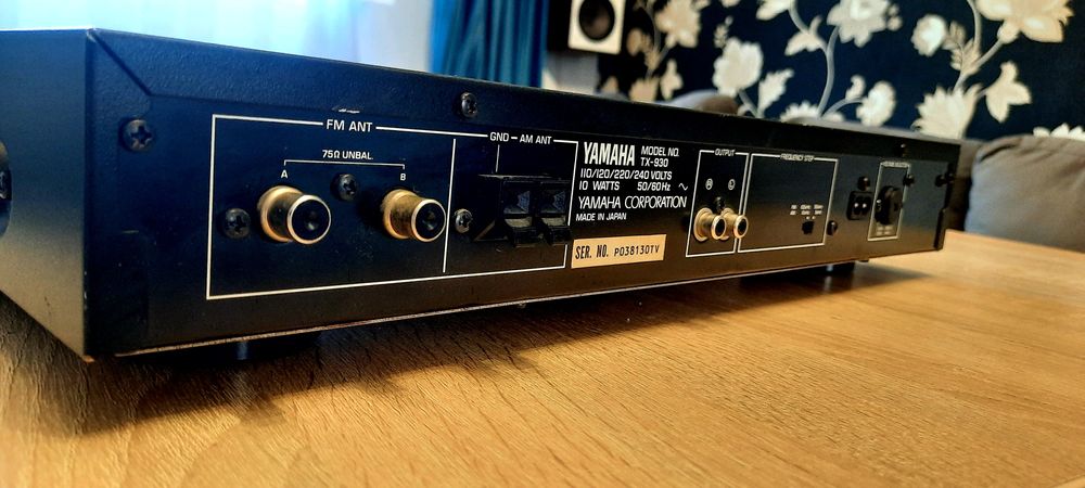 Radiocasetofon cu cd Sharp, deck Grundig, tuner Yamaha