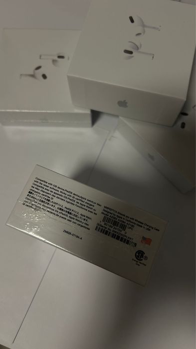 Airpods pro.
