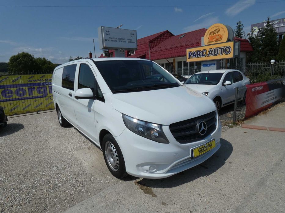 Mercedes Vito mixt 6 locuri + spatiu de marfa