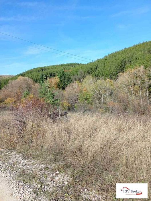 Продава парцел в с. Клисура, гр. Банкя