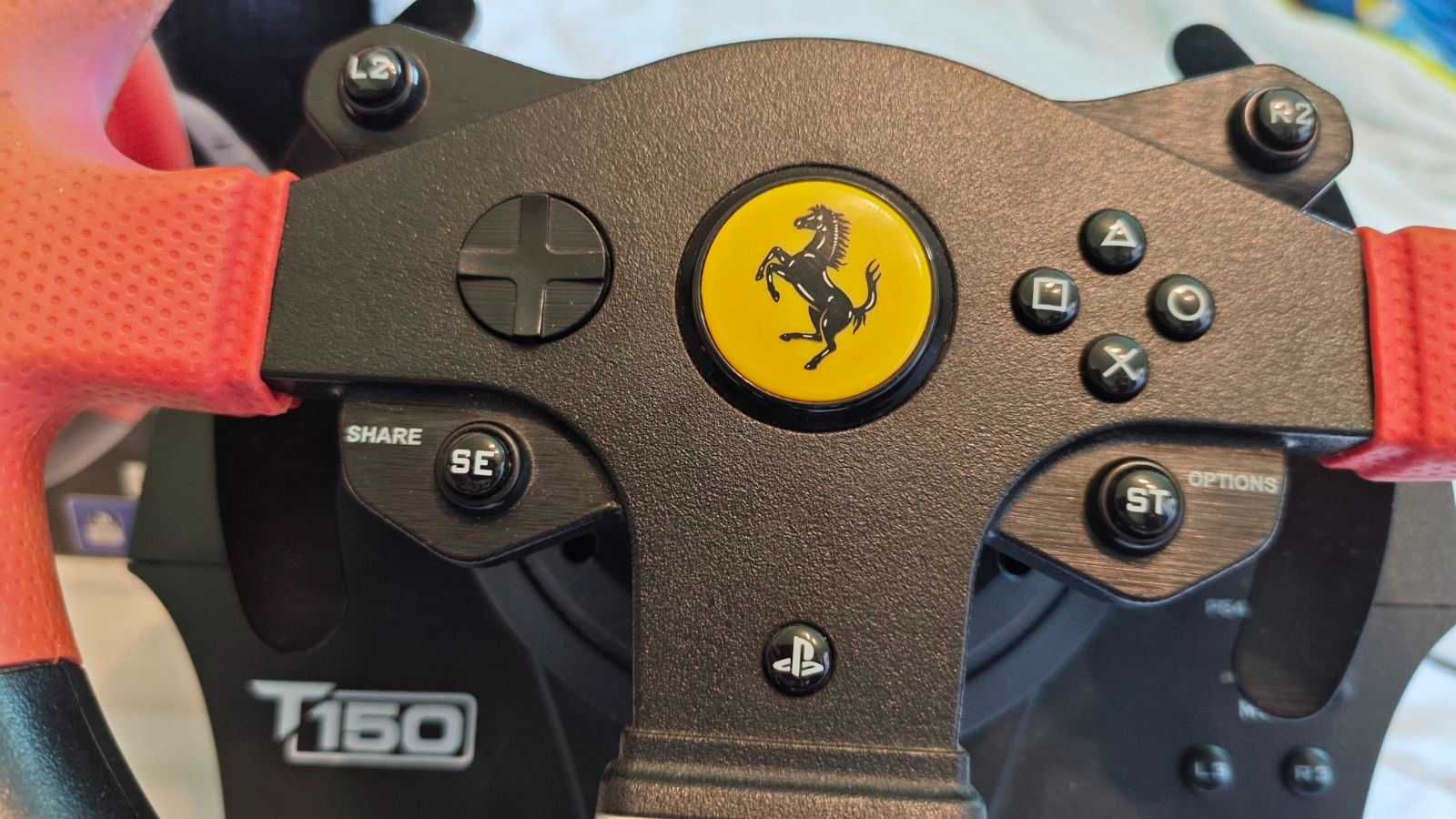 Волан Thrustmaster T150
