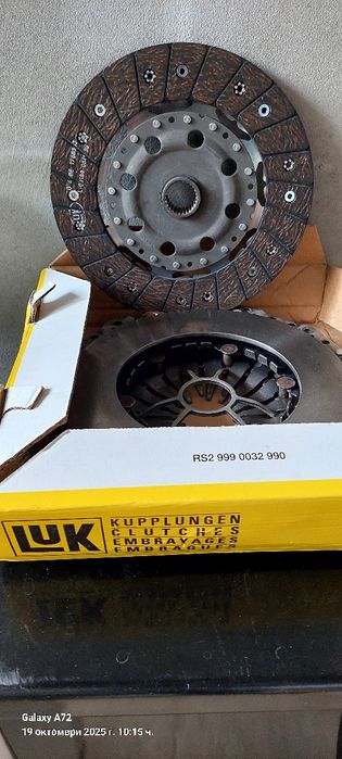 Части за различни автомобили нови.