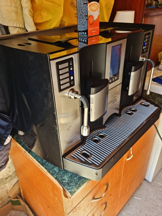 De vanzare aparat de cafea profesional cu capsule