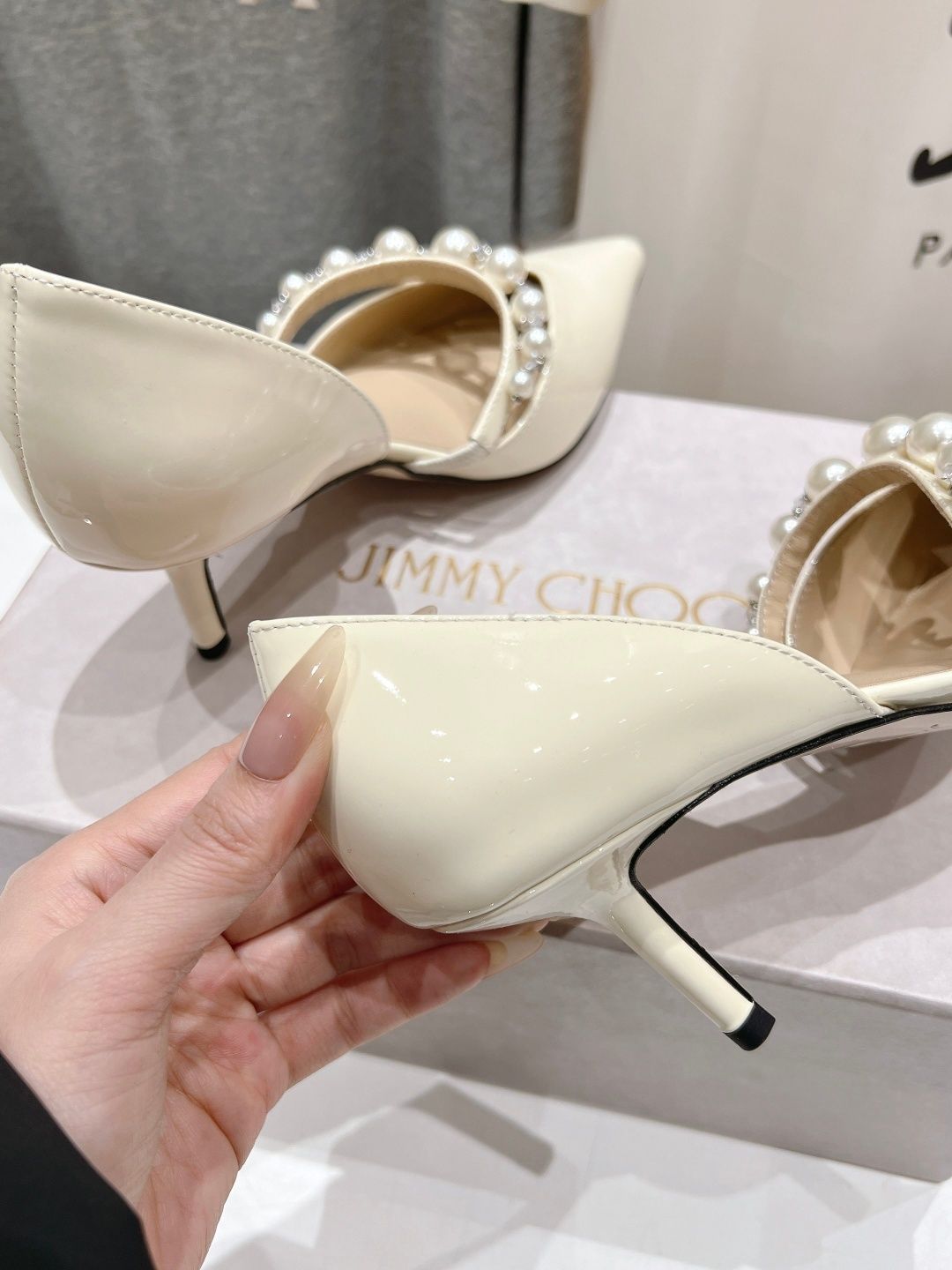 Pantofi sandale Jimmy Choo, tip Premium
