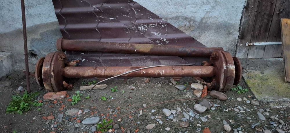 De vanzare roti complete si ax spate remorca de 5 tone