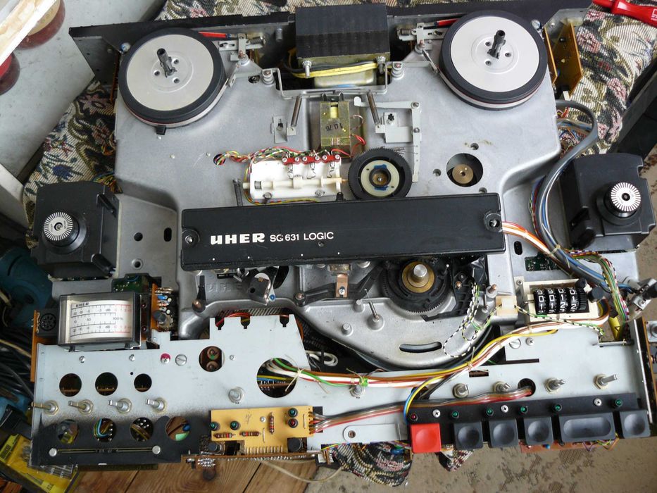 Boxe Jamo clasic 8 si Uher 631 piese