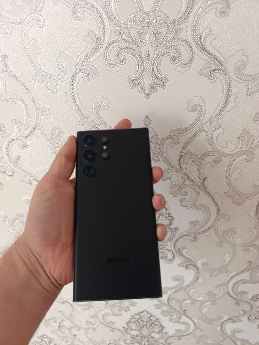 S22 Ultra zapchastga sotiladi