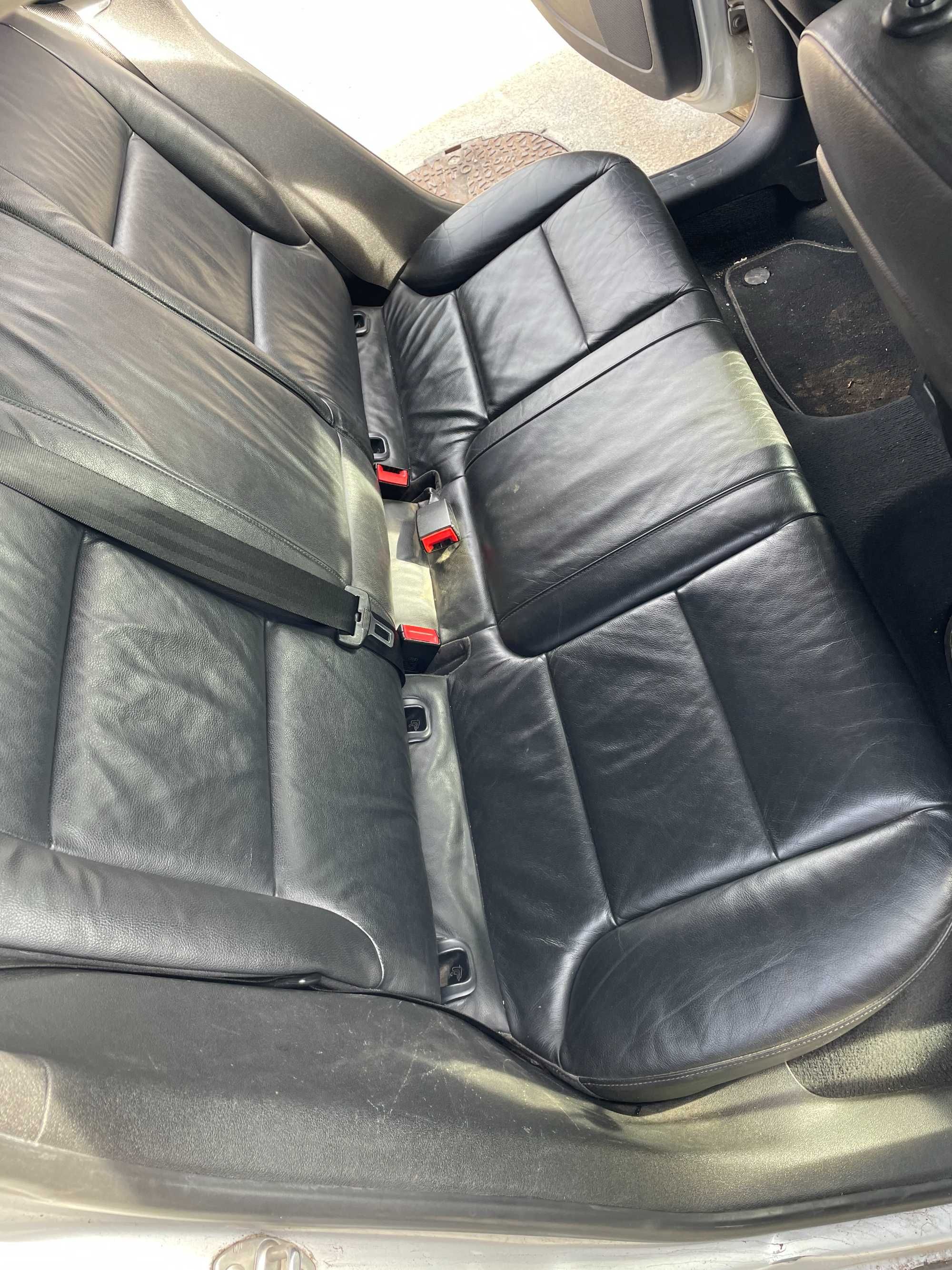 Interior piele pe negru sport  Audi A3 8P de Europa